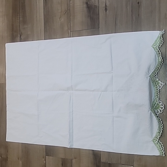 Vintage handmade pillowcases doilie accents tatting green orange white medallion - Picture 10 of 11